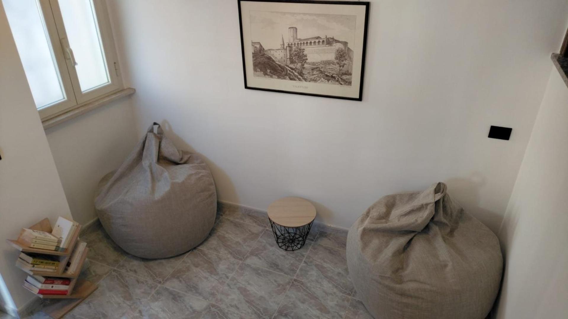 Piazza Varese Valentano Esterno foto