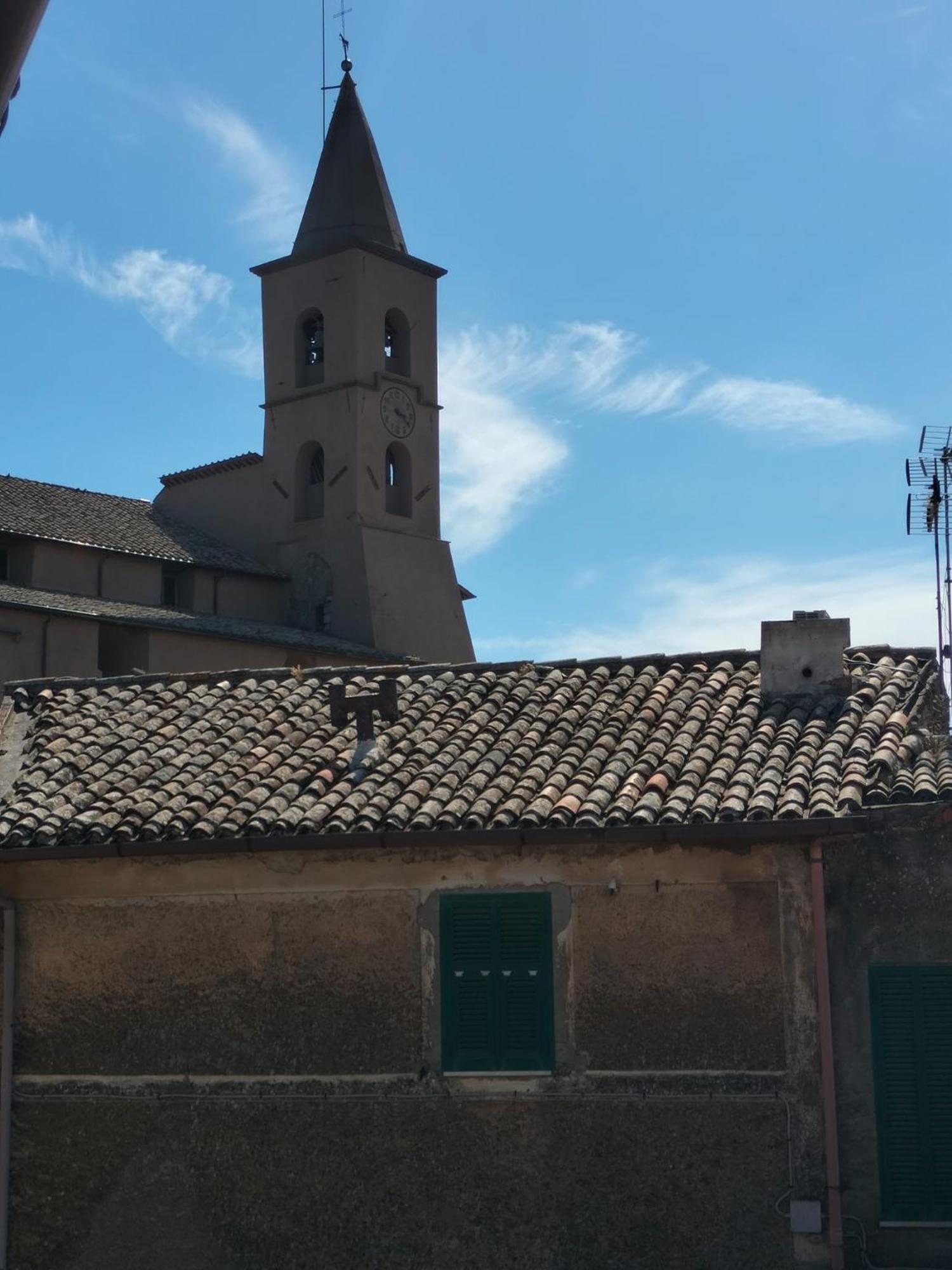 Piazza Varese Valentano Esterno foto